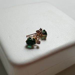 Emerald green and gold earrings